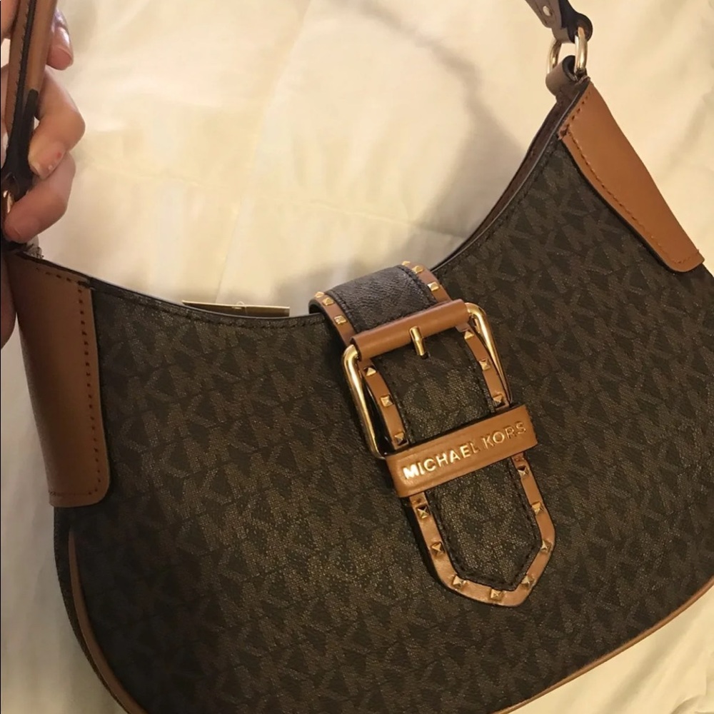 BRAND NEW MK PURSE